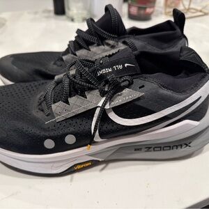 ** SOLD**
Nike ZoomX Zegama Trail 2 Size 11.5
